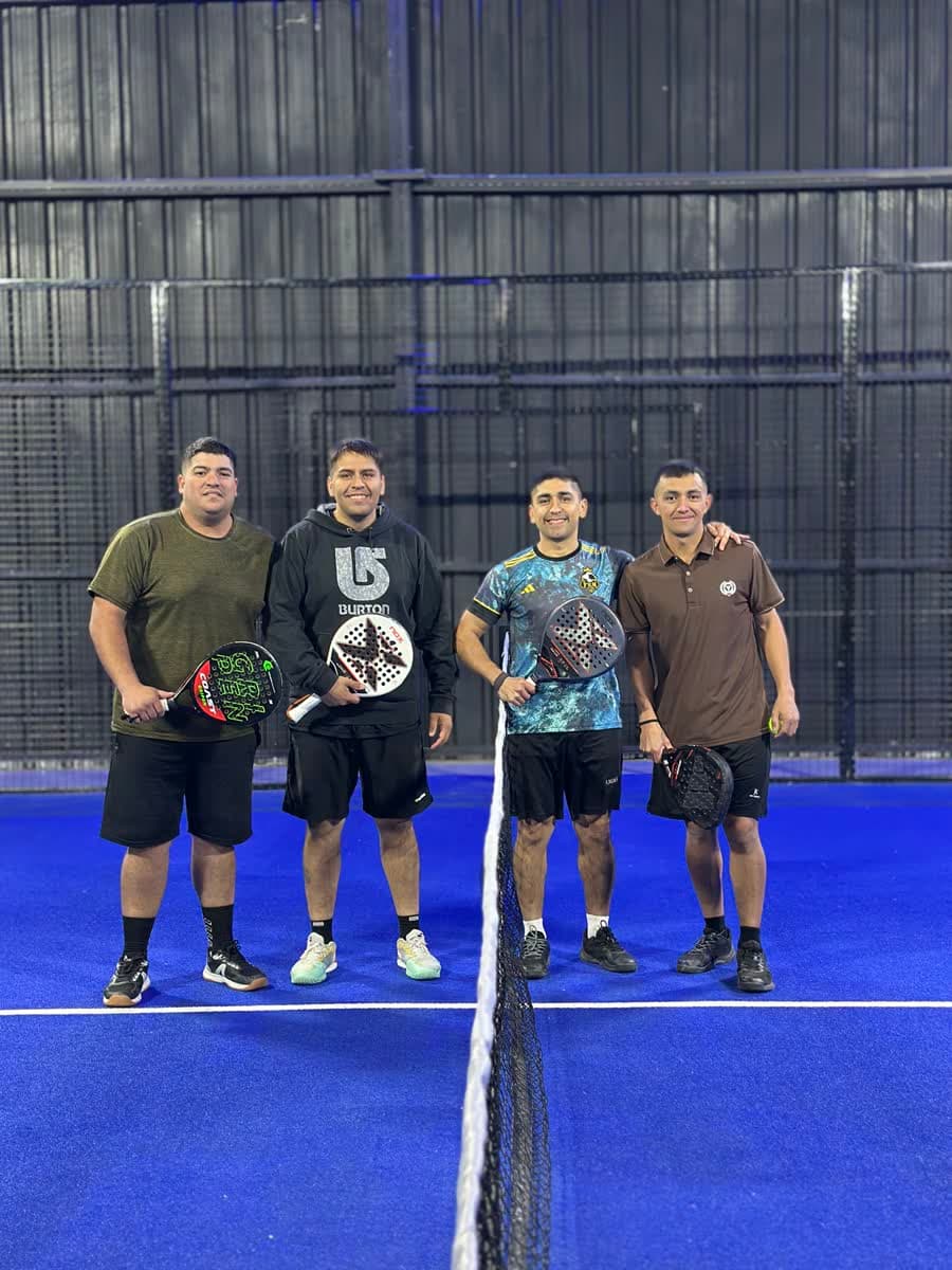 Jugador del Primer Torneo Junio 2026 en la cancha de Muzzaga