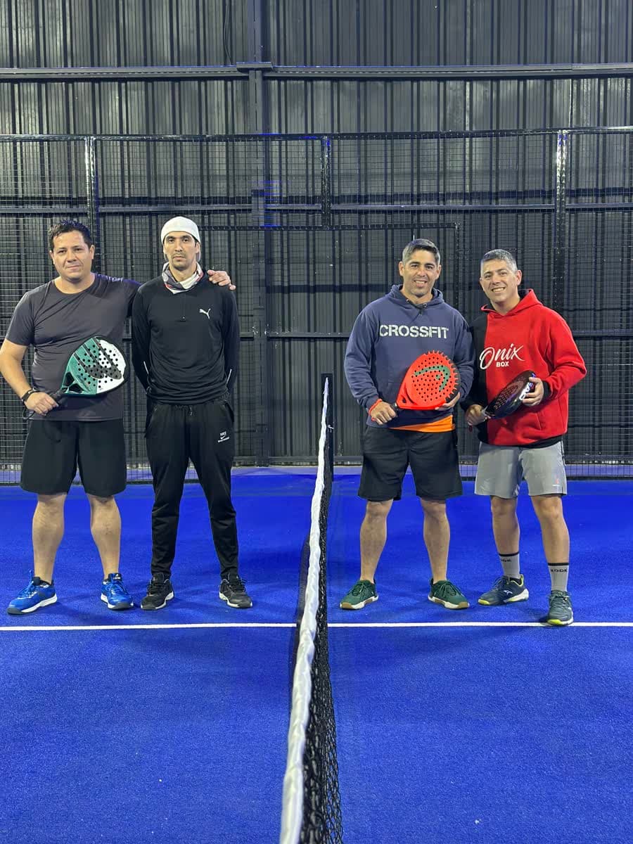 Jugador del Primer Torneo Junio 2026 en la cancha de Muzzaga