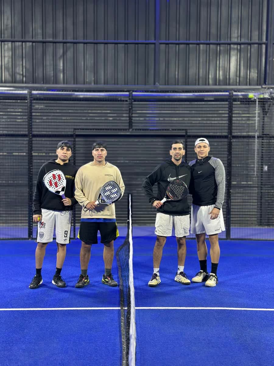 Jugador del Primer Torneo Junio 2026 en la cancha de Muzzaga