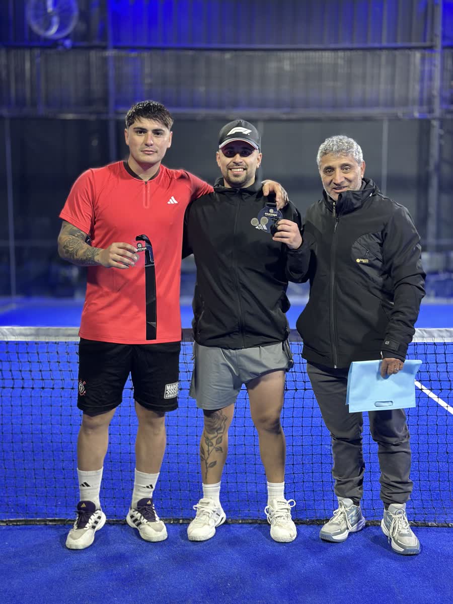Jugador del Primer Torneo Junio 2026 en la cancha de Muzzaga